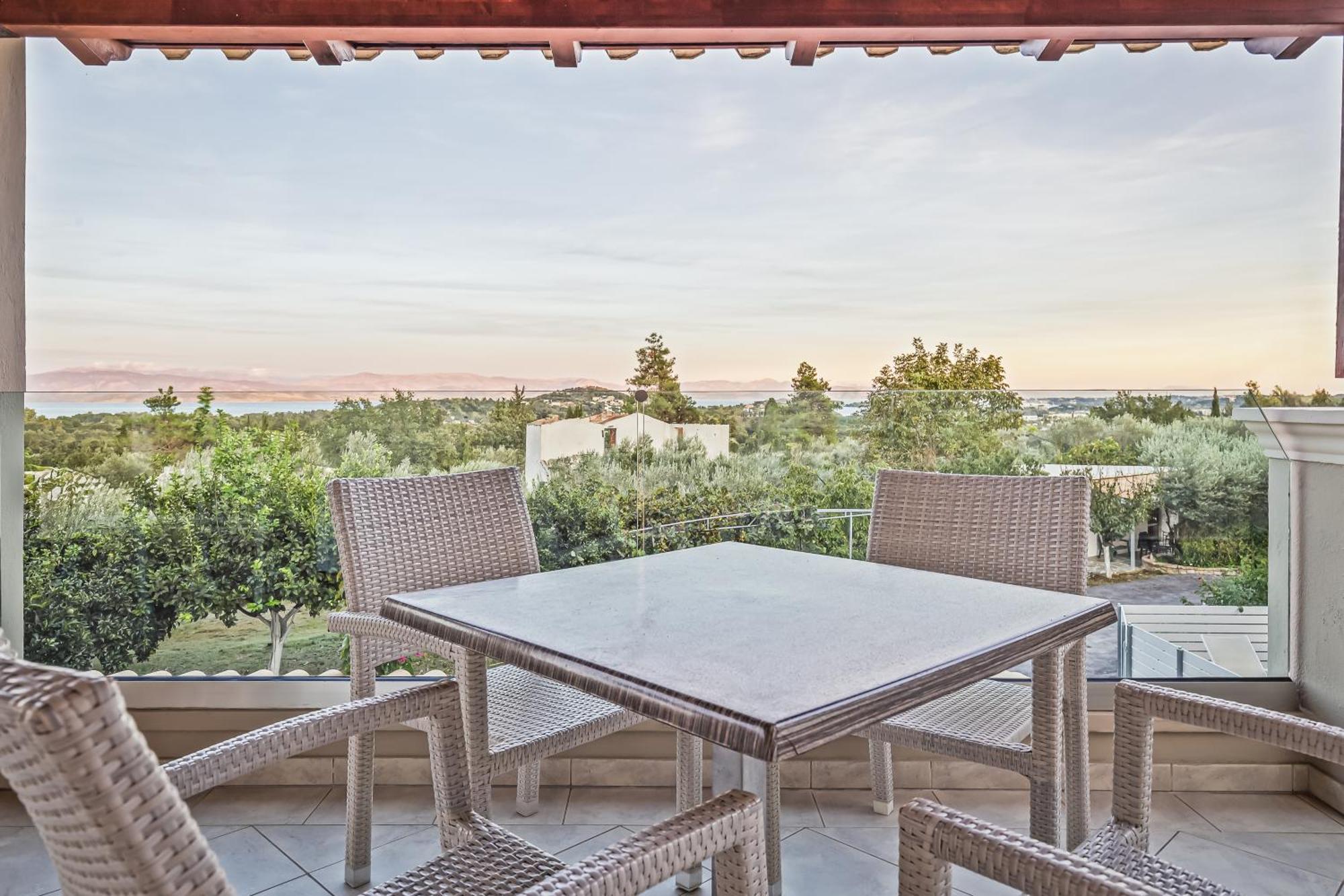 Villa Olivia Corfu - Amazing Sea-View 3 Bedroom Villa With A Pool Gazátika 外观 照片