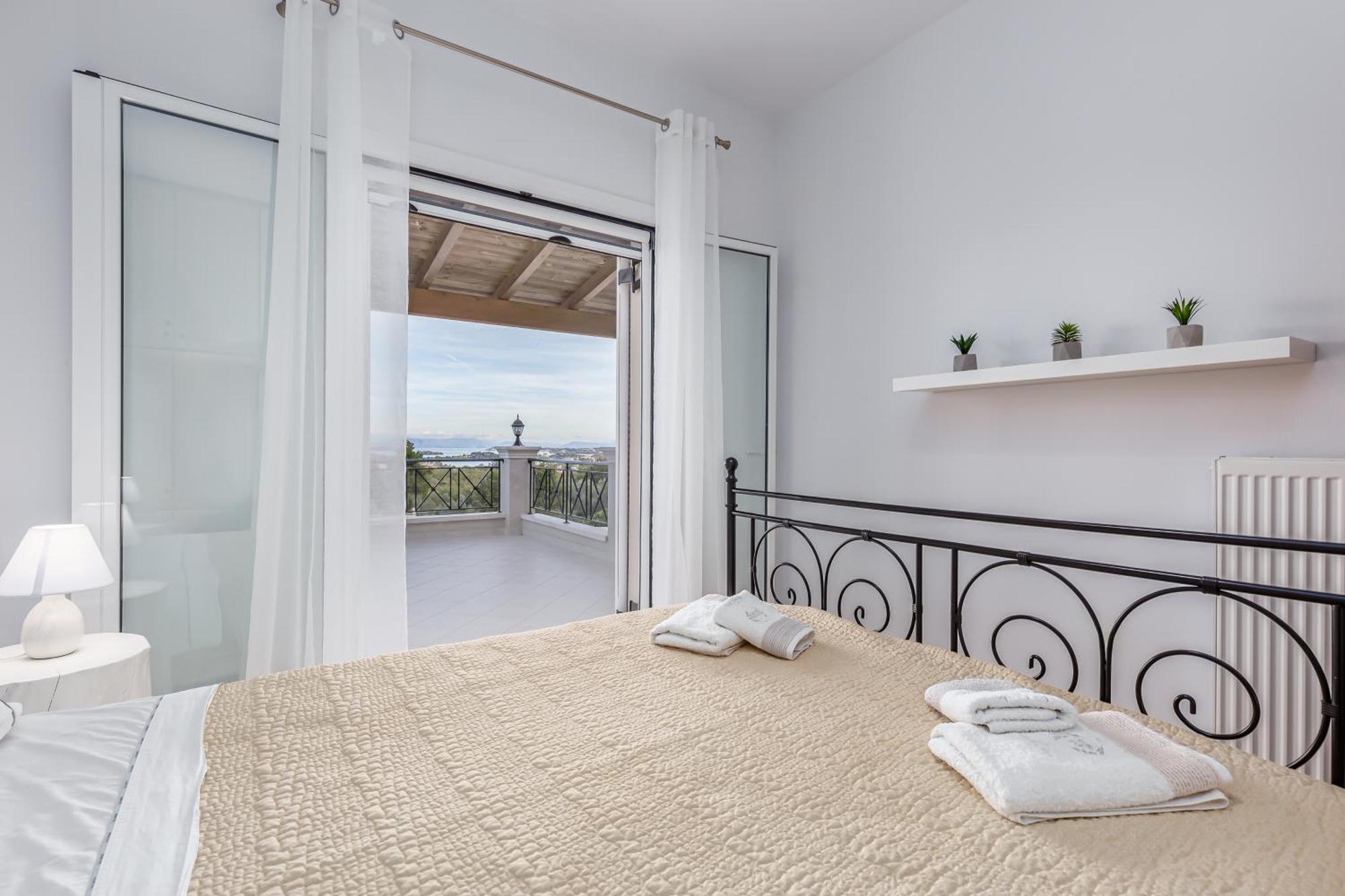 Villa Olivia Corfu - Amazing Sea-View 3 Bedroom Villa With A Pool Gazátika 外观 照片